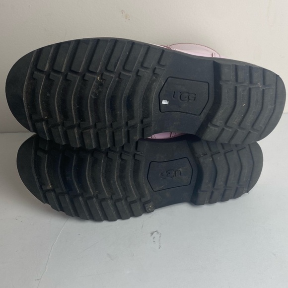 UGG Ryann light pink Ankle Boot- Size 3 - Picture 6 of 10